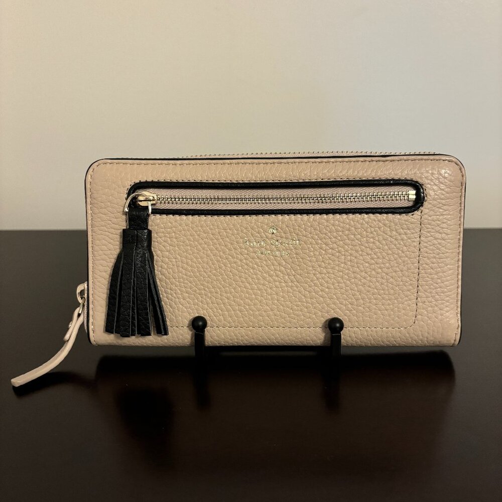 Kate Spade Chester Street Beige Black Zip Around Accordion Wallet